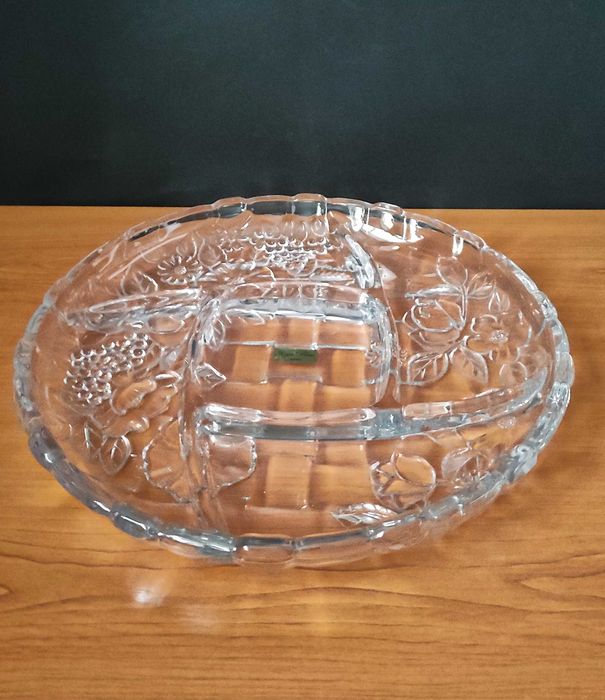 Масивно и голямо плато за разядки от кристално стъкло