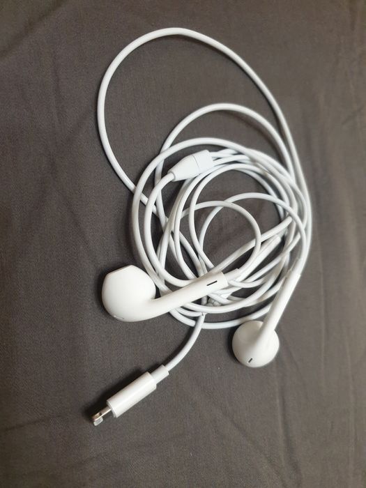 Casti iPhone mufa lightning Apple originale cu serie in stare perfecta