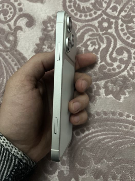 Iphone1 11 в корпусе 17