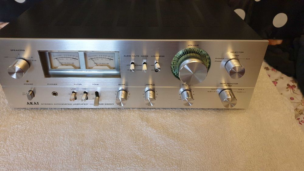 amplificator akai am2650