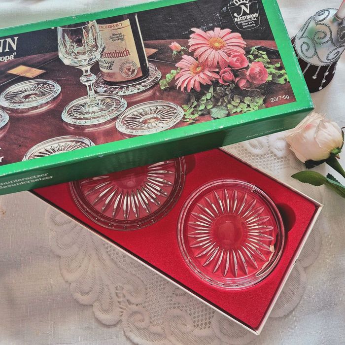 Кристални подложки за чаши и бутилка