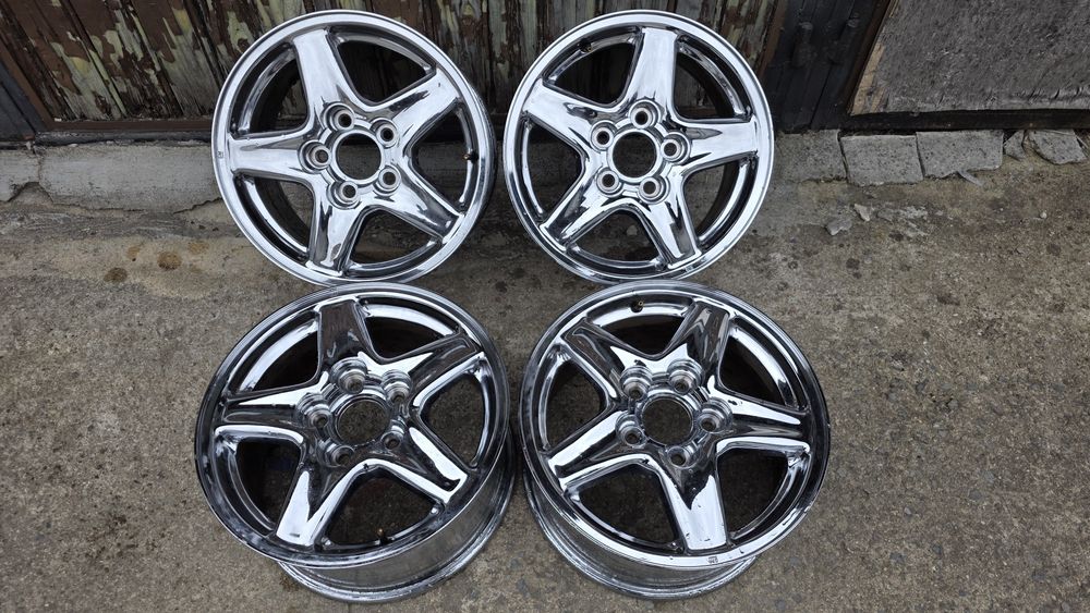 Оригинални 16" Chevrolet Camaro 1997 5x120.65 8j ET55 / 70.3 mm.