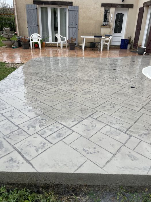 INTRETINERE beton amprentat