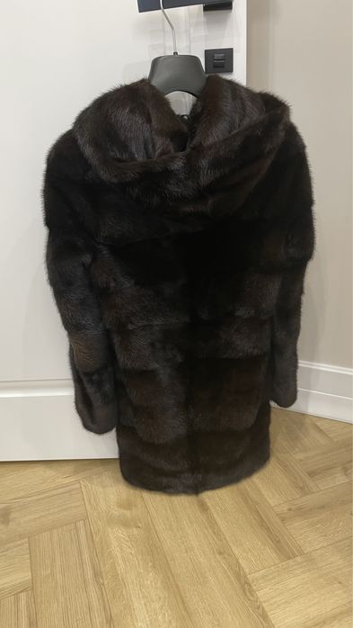 Продам норковую шубу