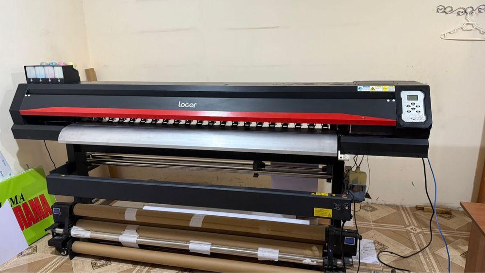 Продается широкоформатный принтер Locor
