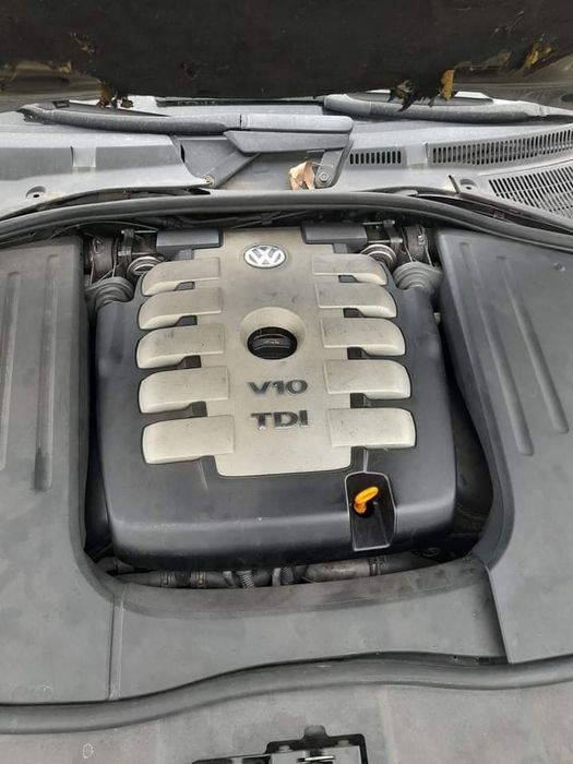 VW Touareg 5.0 TDI V10 ,313 к.с. , 60 броя на части