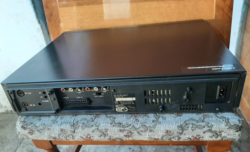 Vând videorecorder blaupunkt stereo rtv-810 în stare bună