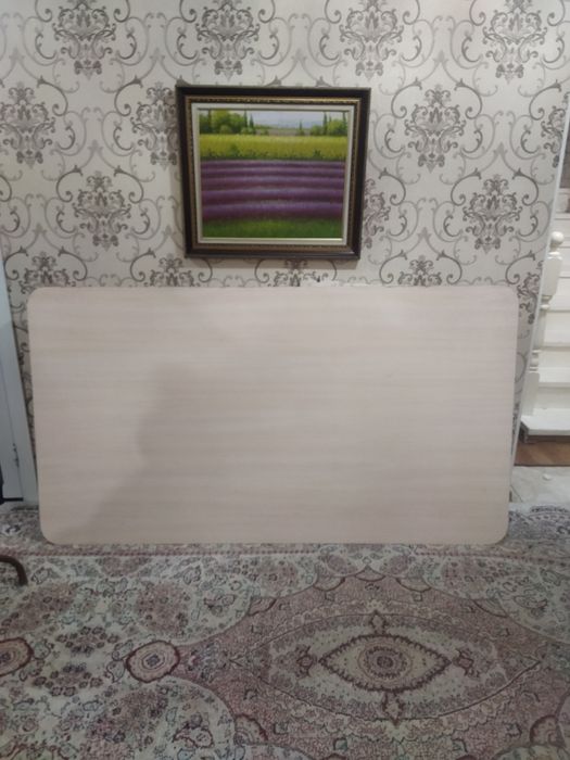 Стол со съемными ножками