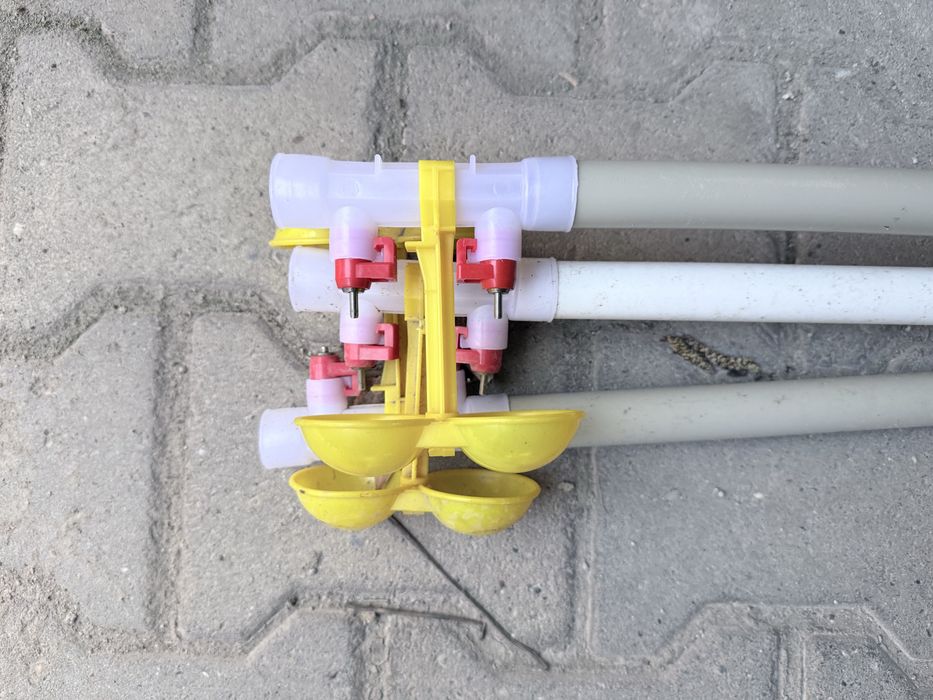 Продам поилки для кур для бройлеров