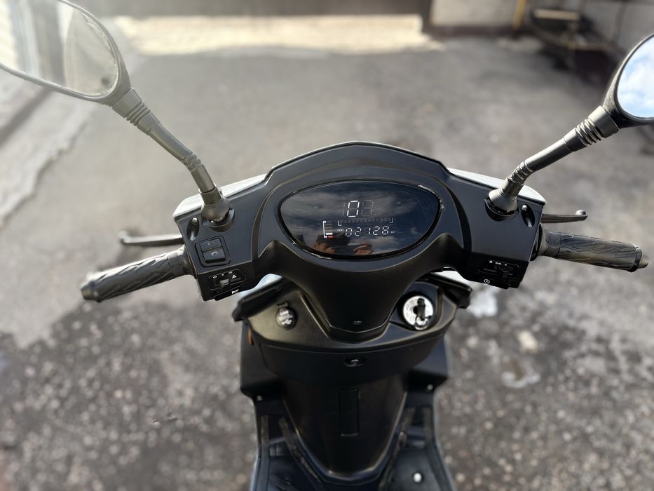 Продам скутер м10