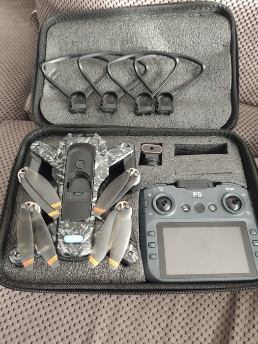 Продавам дрон в отлично състояние