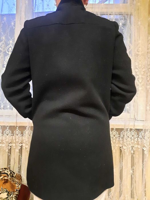 Продам пальто черное