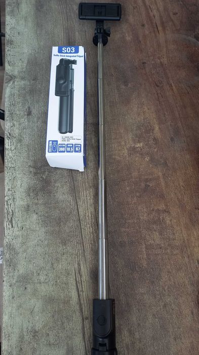 мини статив универсален/трипод с разтегателен селфи стик