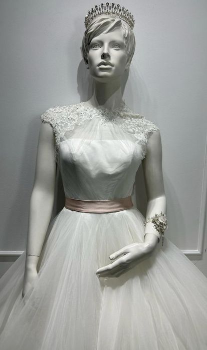 Шикарное свадебное платье