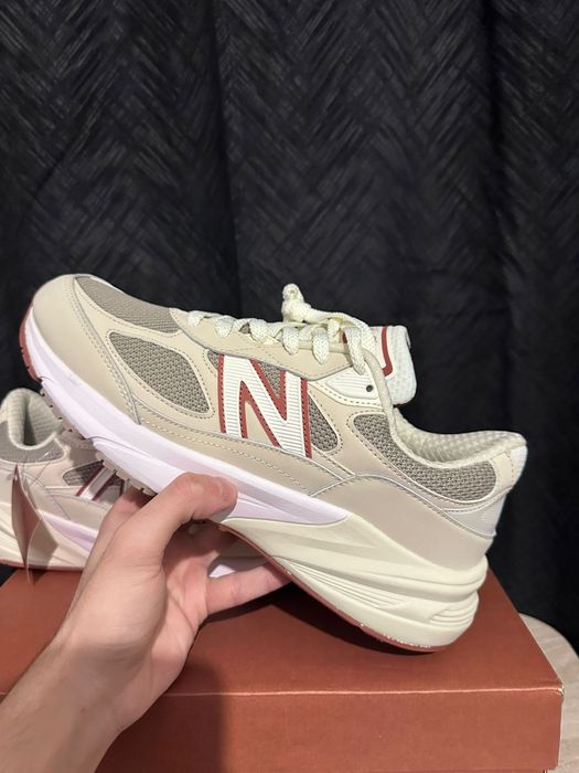 Adidasi New Balance x Loro Piana