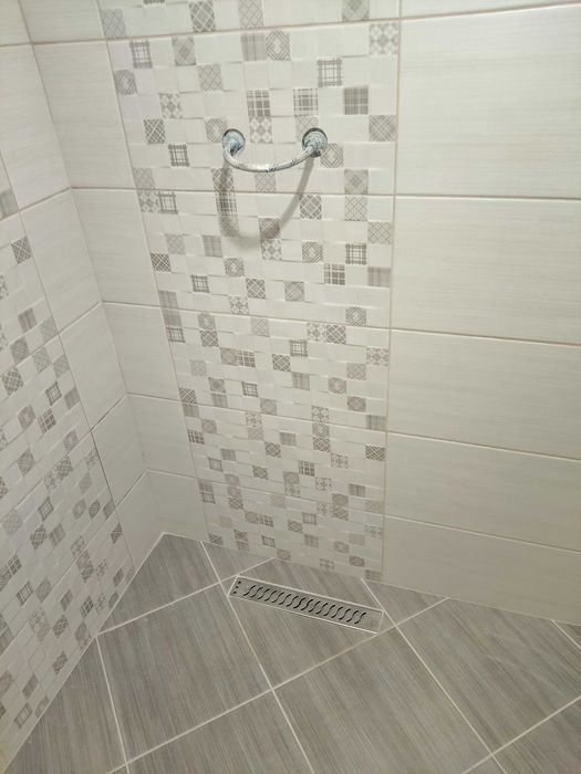 Продавам тристаен апартамент в Погреби,акт 16,партиди ток и вода!