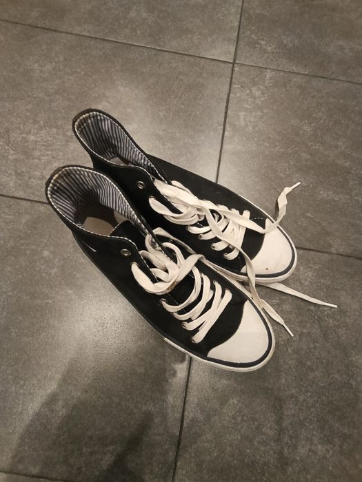 Маратонки Nike, Adidas, Vans и други