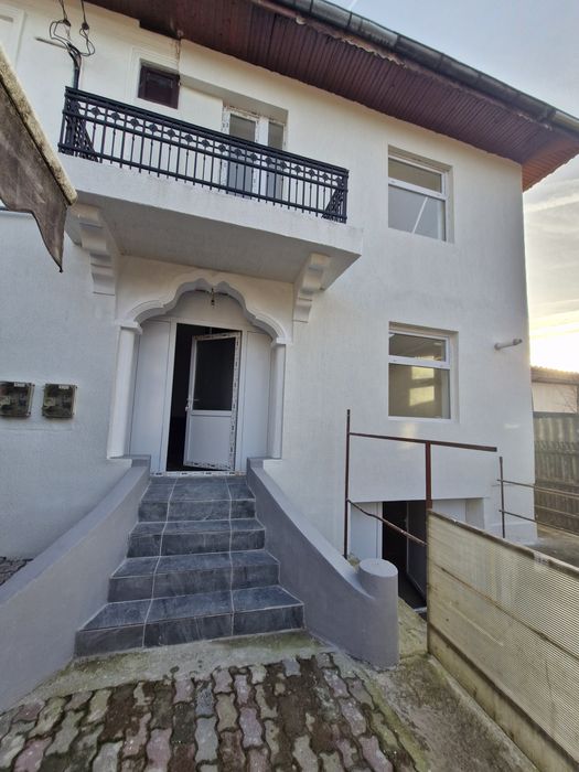 Spațiul  comercisl sau casă  de închiriat sau vânzare.