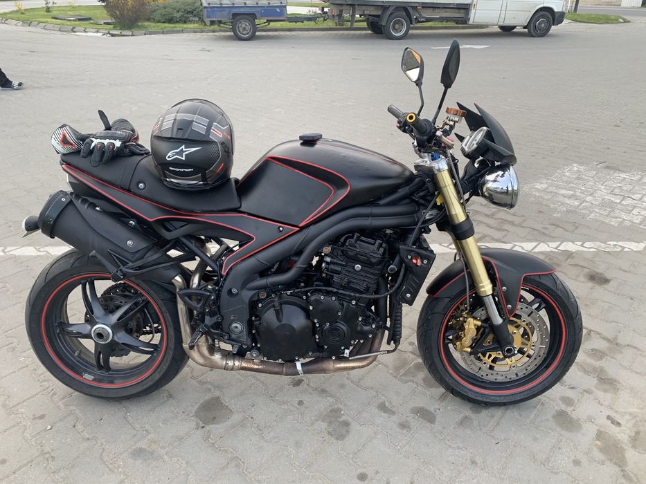 Triumph Speed Triple 1050