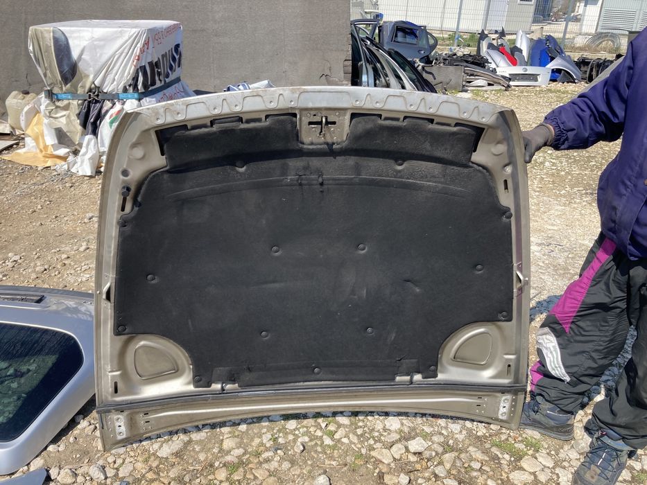 Преден капак за Пежо 607 2002- 2006 г.