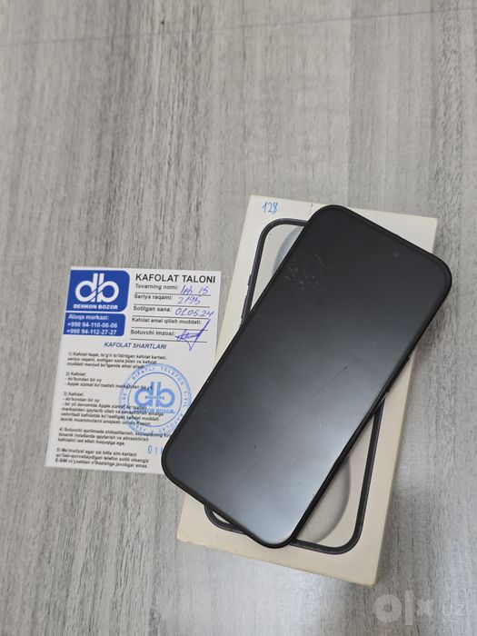 Iphone 15 black.