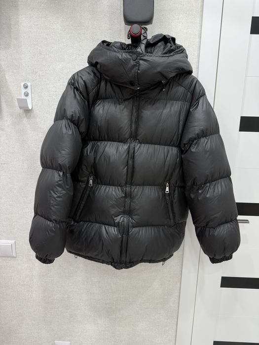 Продам женскую куртку