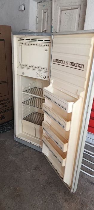 Xaladenik kanitsaner vanna  ariston 1000 litirlik xamasi sotiladi