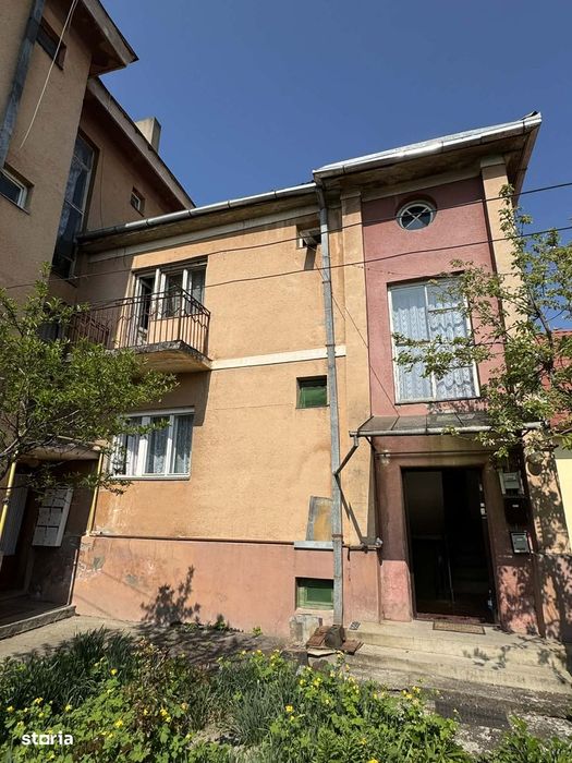 Casa P+1 cu 2 apartamente individuale , zona Ultracentrala