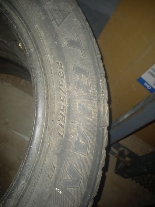 Продам шины зимние