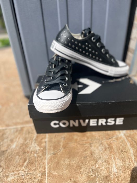 Много яки кожени кецове Converse 36