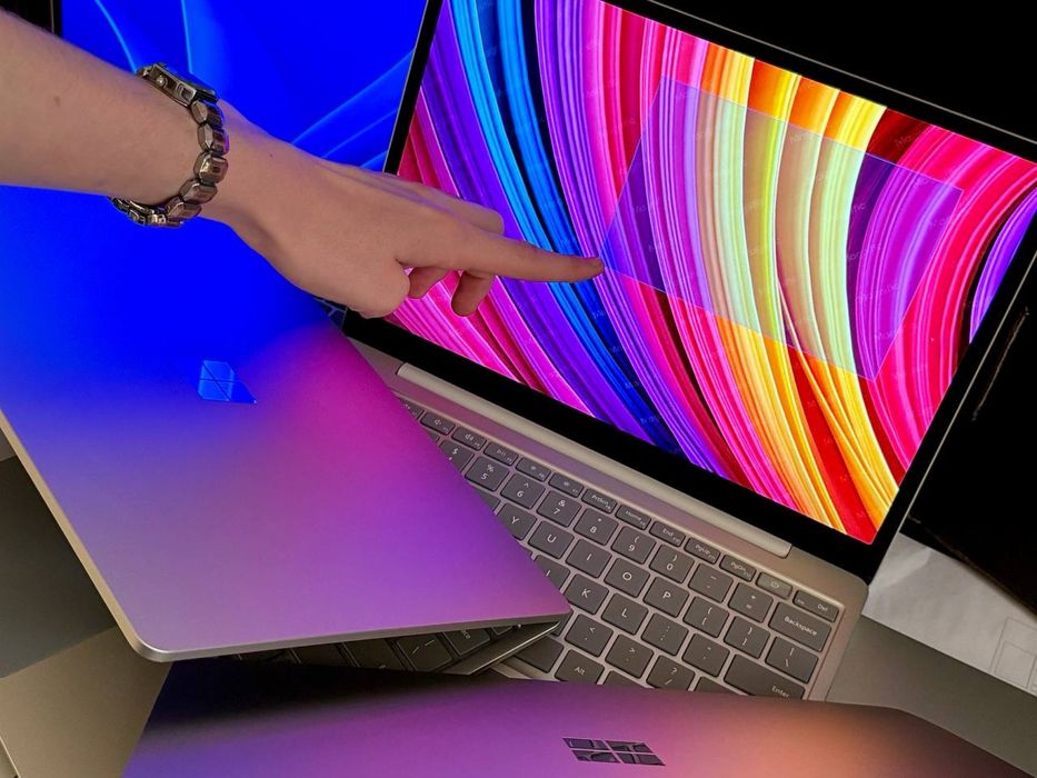 Microsoft SURFACE GO  2 11-Gen Exclusive ARTIC ICE SENSORLI ekran
