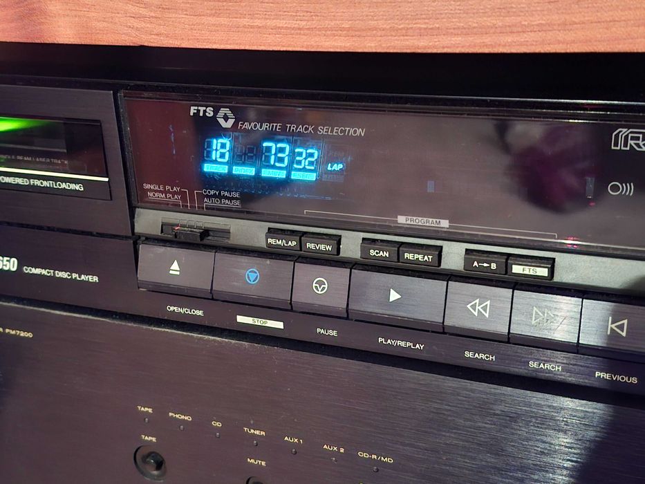 Продавам сд Филипс сд 650