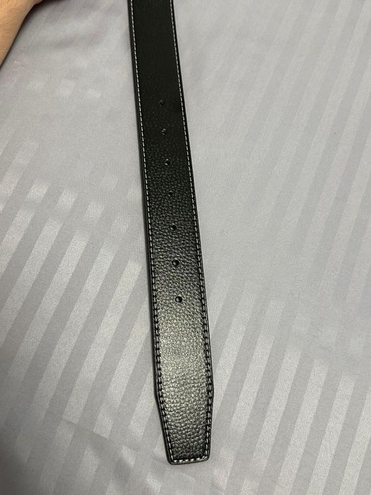 Curea Hermes noua din piele neagra cu catarama aurie lungime 110,cm