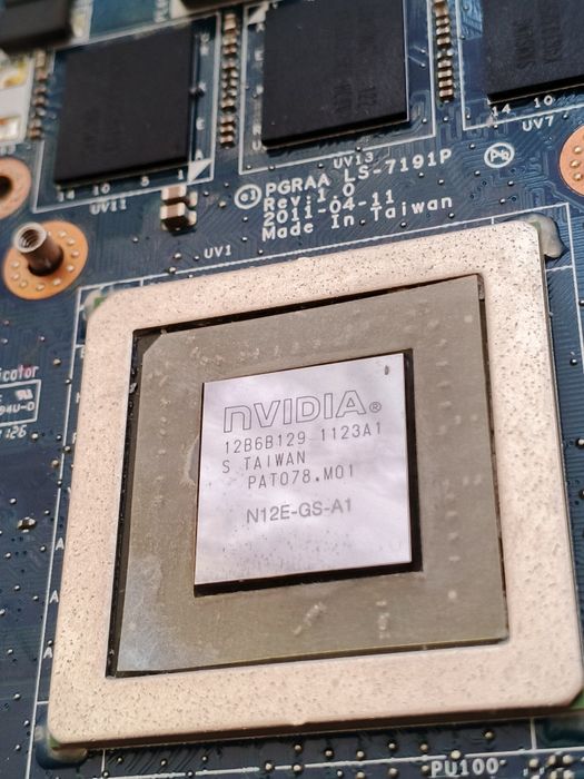 Nvidia placă video 1,5gb