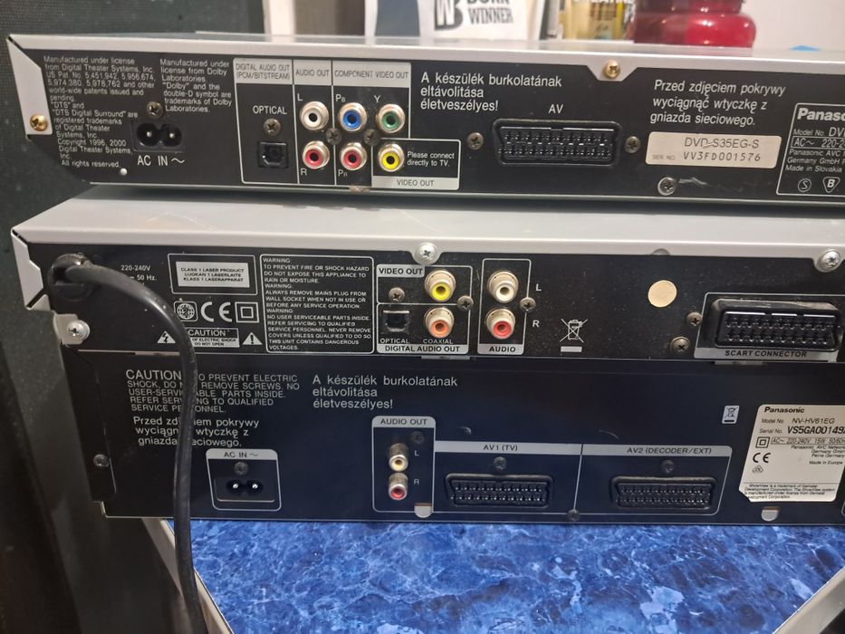 Vând trei aparate electronice pentru piese sau restaurare