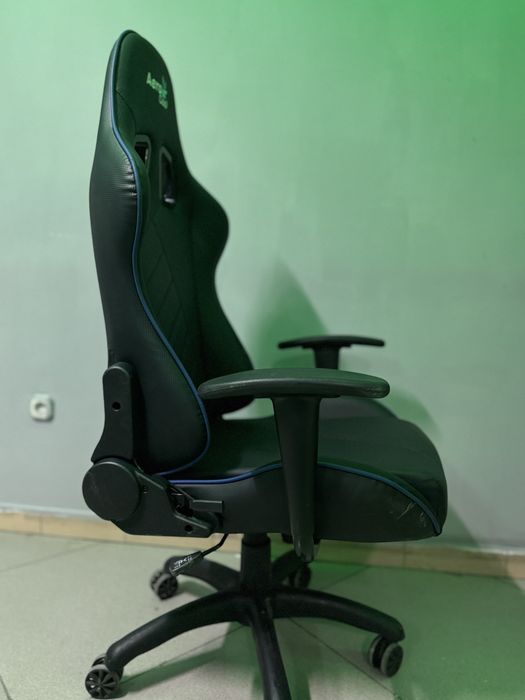 Игровое кресло Aerocool