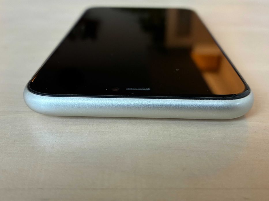 iPhone 11, 64GB, White