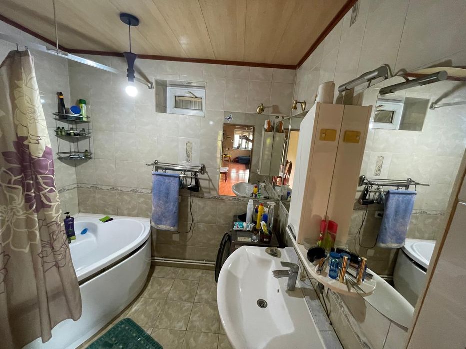 Продается 2х этажный дом