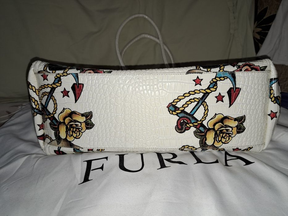 Продавам нова чанта на Furla