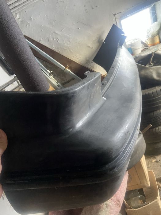 Продам бампер Камри 20