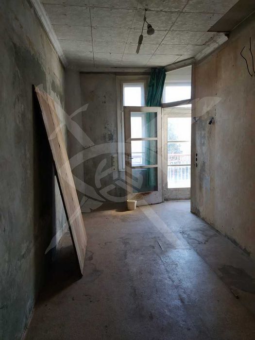 Продава се Къща в София, Яворов - 180 кв.м за 4167 €/кв.м - Снимка #5