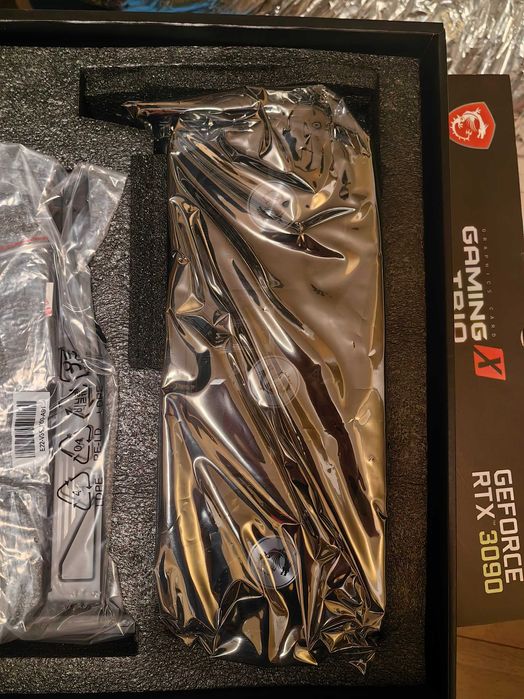 Msi RTX 3090  GAMING X TRIO supreme