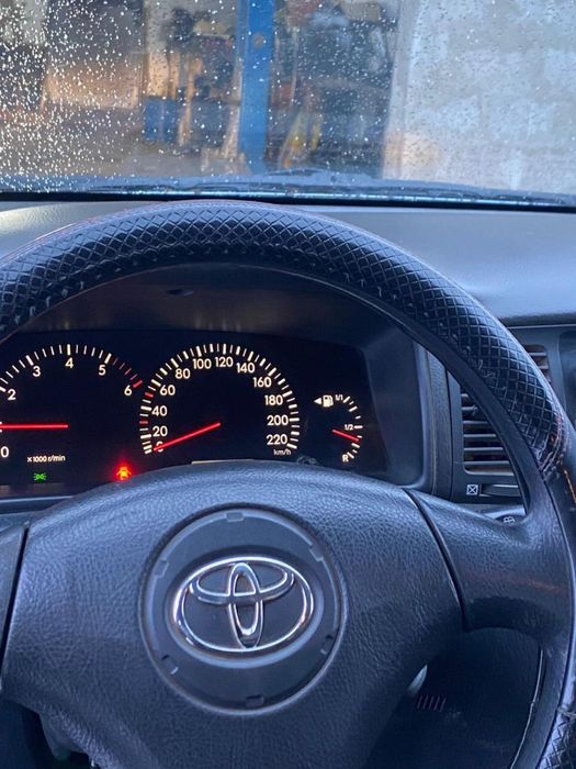 Продам Тойота Королла 2001