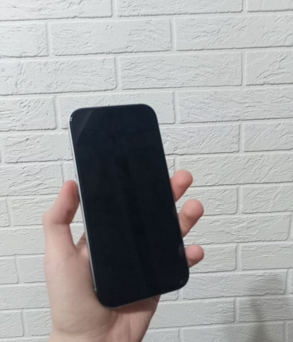 iPhone 15 128Gb с гарантией