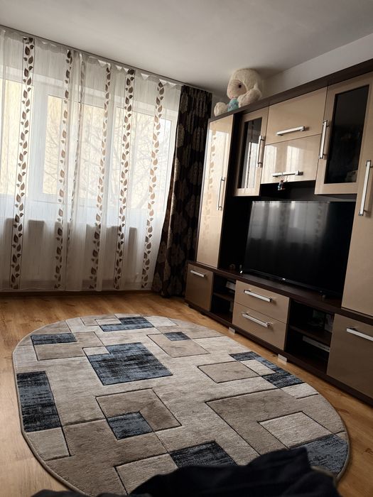 Apartament 3 camere micro 6 de vanzare
