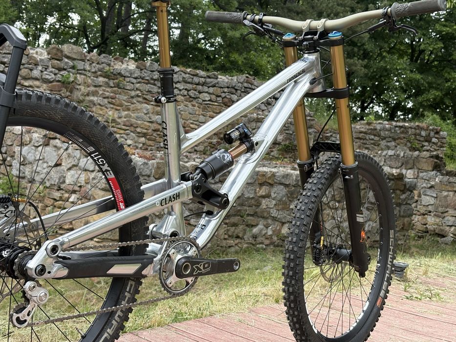 2023 Commencal Clash DH Edition