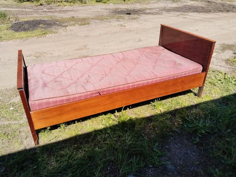 Продам кровать б/у