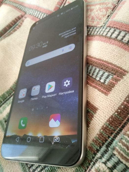 Реализуется  LG Q6 32гб NFC