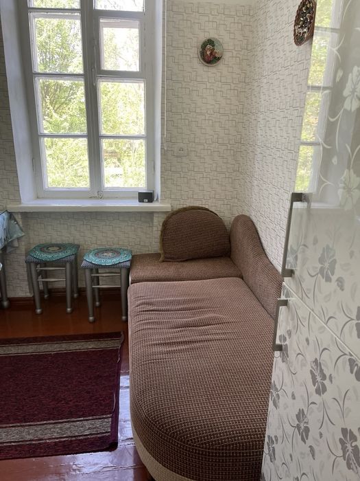 Ижарага Чирчик центральный бозор олдида, атрофда барча инфраструктура