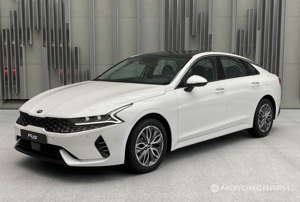 Стекла фар Kia K5 (китайская сборка)